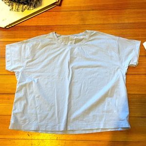 Lululemon XS Baby Blue Cropped T Shirt